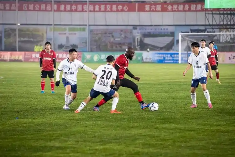 法国乙级联赛：巴黎FC VS 波尔多